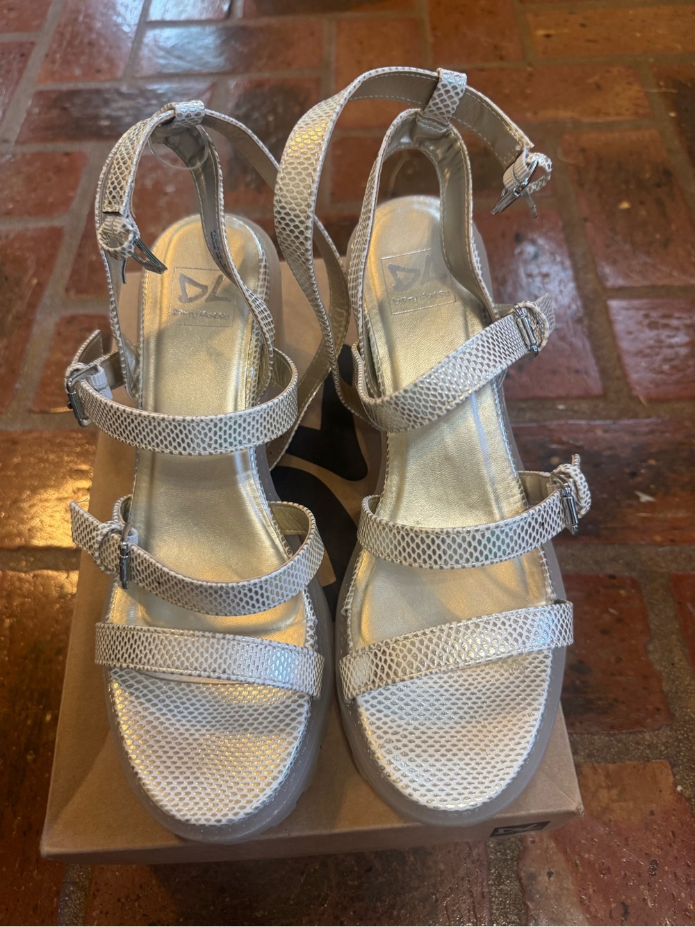 Dirty Laundry Silver Textured Strappy Wedge Sandals